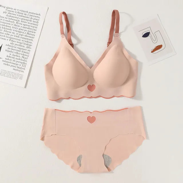 Wireless Seamless Bra and Panty Women's Lingerie Set (Pack of 4)