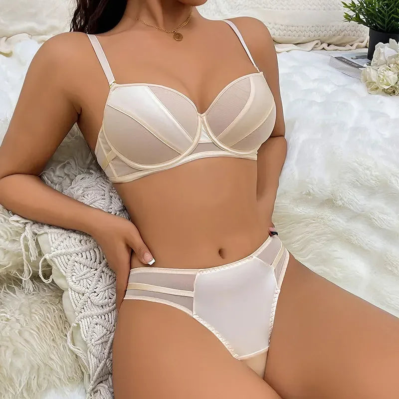 Wireless Seamless Bra and Panty Women's Lingerie Set (Pack of 4)
