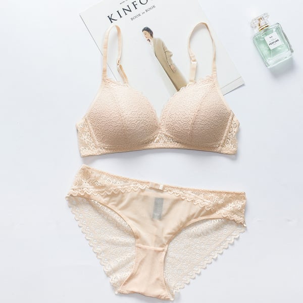 Wireless Seamless Bra and Panty Women's Lingerie Set (Pack of 4)