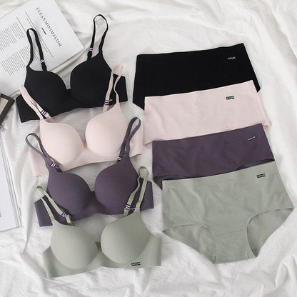 Wireless Seamless Bra and Panty Women's Lingerie Set (Pack of 4)