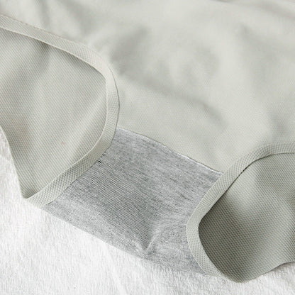 Wireless Seamless Bra and Panty Women's Lingerie Set (Pack of 4)