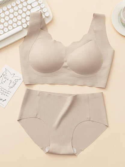 Wireless Seamless Bra and Panty Women's Lingerie Set (Pack of 4)