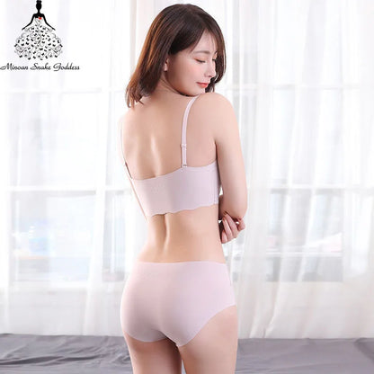Wireless Seamless Bra and Panty Women's Lingerie Set (Pack of 4)