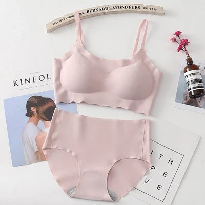 Wireless Seamless Bra and Panty Women's Lingerie Set (Pack of 4)