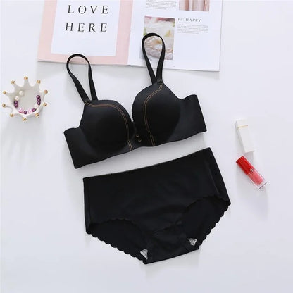 Wireless Seamless Bra and Panty Women's Lingerie Set (Pack of 4)