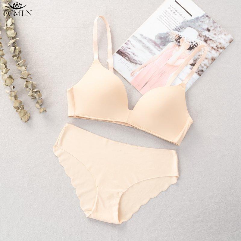 Wireless Seamless Bra and Panty Women's Lingerie Set (Pack of 4)