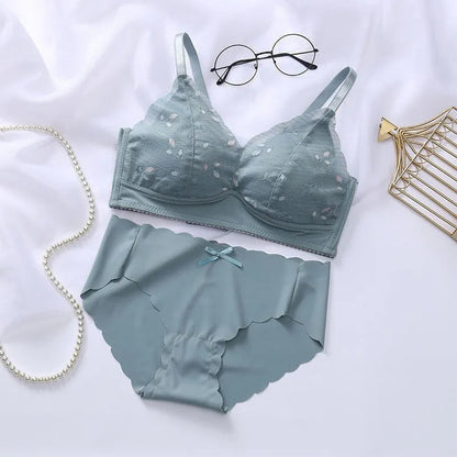 Wireless Seamless Bra and Panty Women's Lingerie Set (Pack of 4)