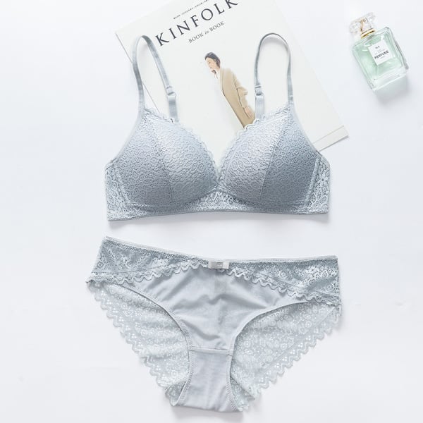 Wireless Seamless Bra and Panty Women's Lingerie Set (Pack of 4)