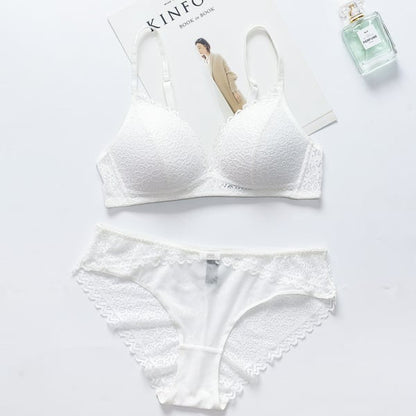 Wireless Seamless Bra and Panty Women's Lingerie Set (Pack of 4)